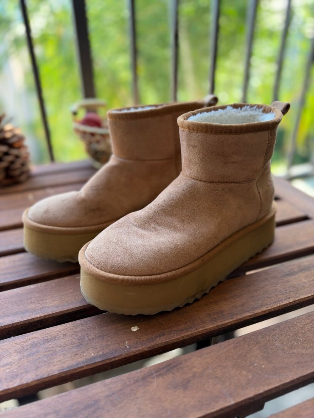 Steve Madden Platform Mini Boots Tan Faux Fur Lined Size 6.5